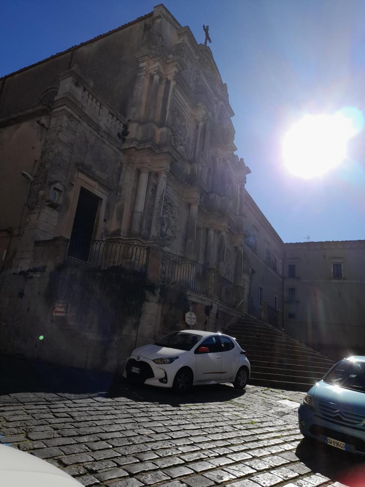 Casa Vacanze In Centro! Caltagirone Ngoại thất bức ảnh